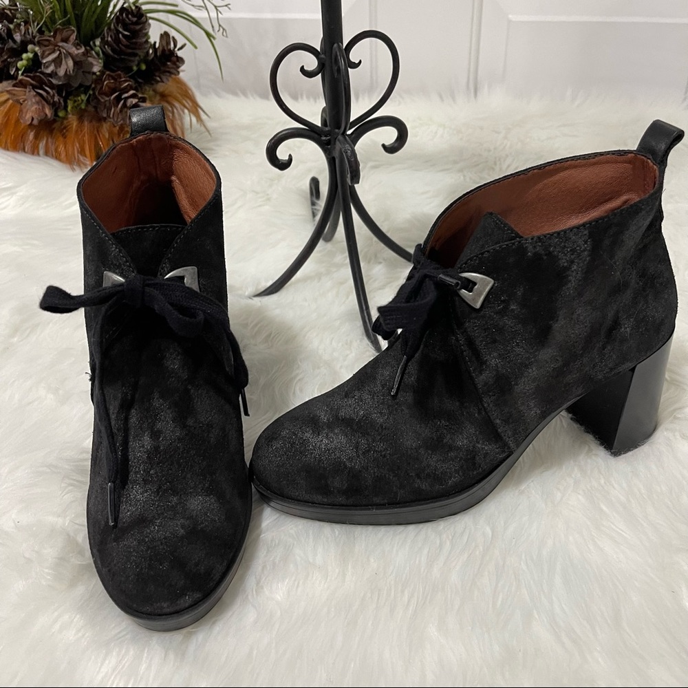 Hispanitas Black Suede Heeled Bootie - 38 (8)